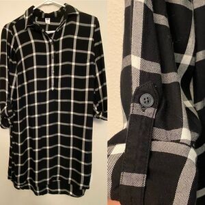 Old Navy woman’s black white Plaid Flannel tunic button pullover shirt dress S